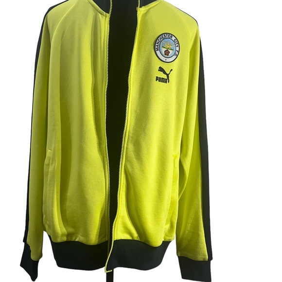 PUMA, LARGE, NEON GREEN WITH NAVY TRIM, ZIP-UP. NWT - Picture 8 of 10